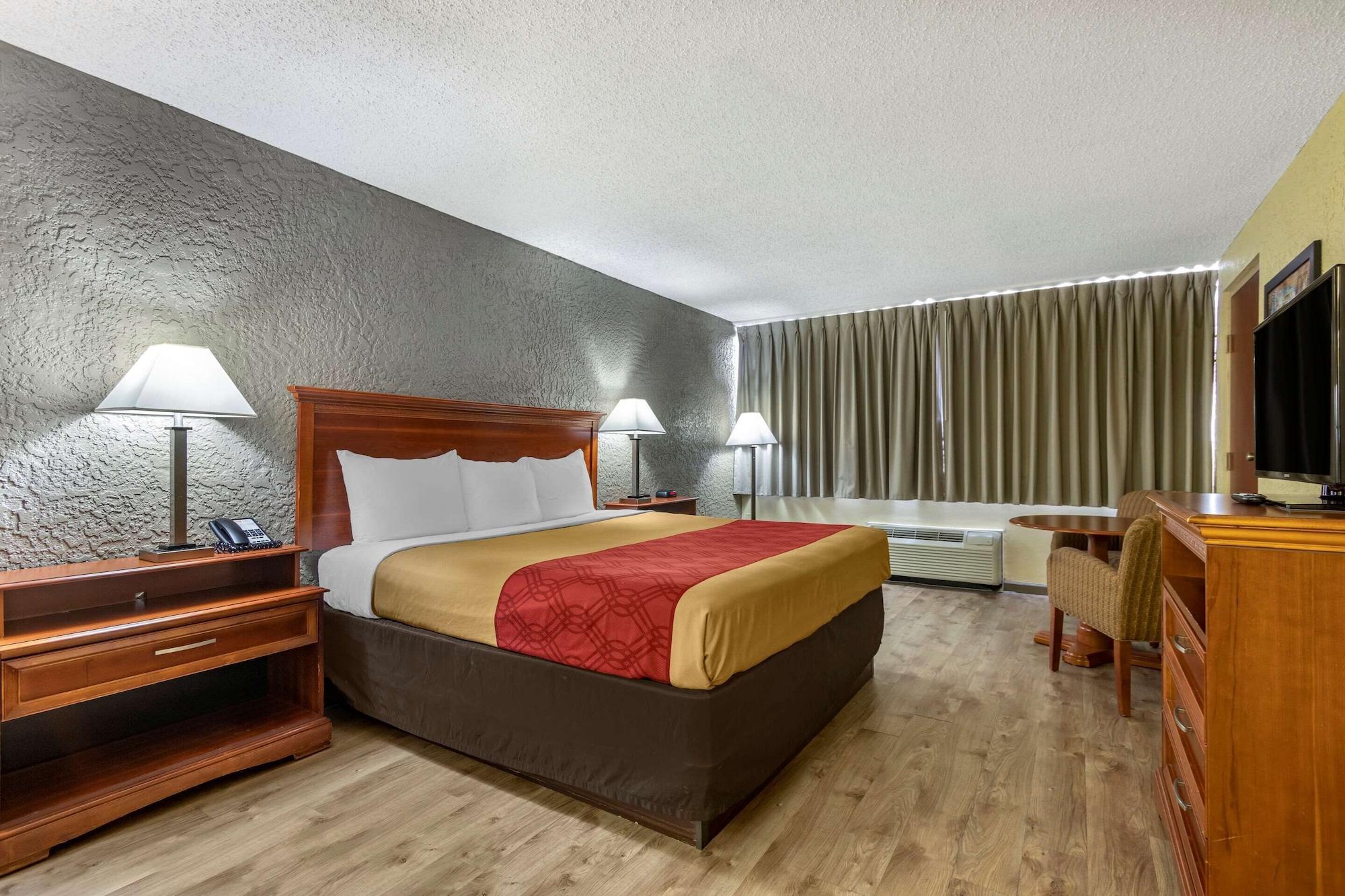 Econo Lodge Broken Arrow-Tulsa Zewnętrze zdjęcie