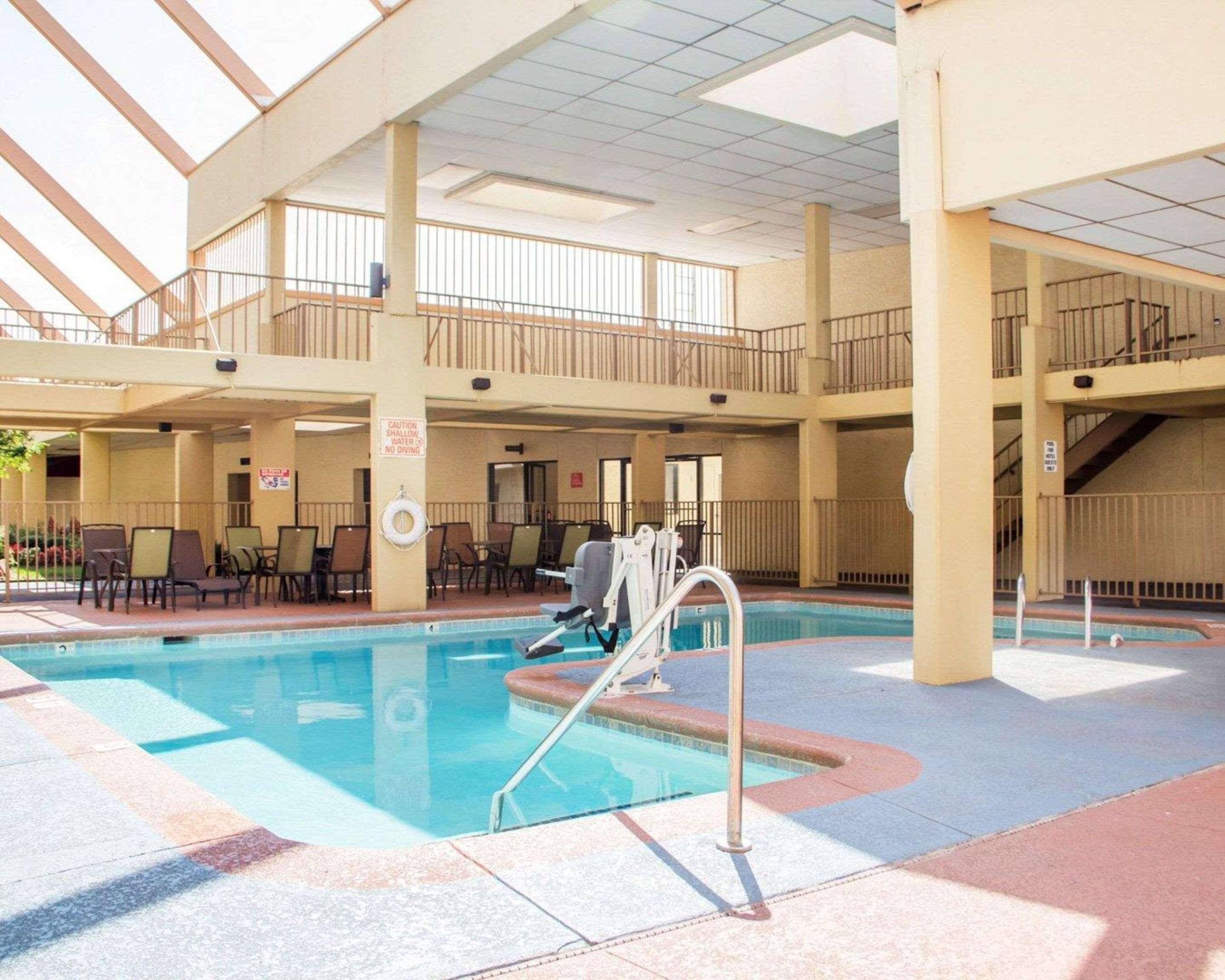 Econo Lodge Broken Arrow-Tulsa Zewnętrze zdjęcie