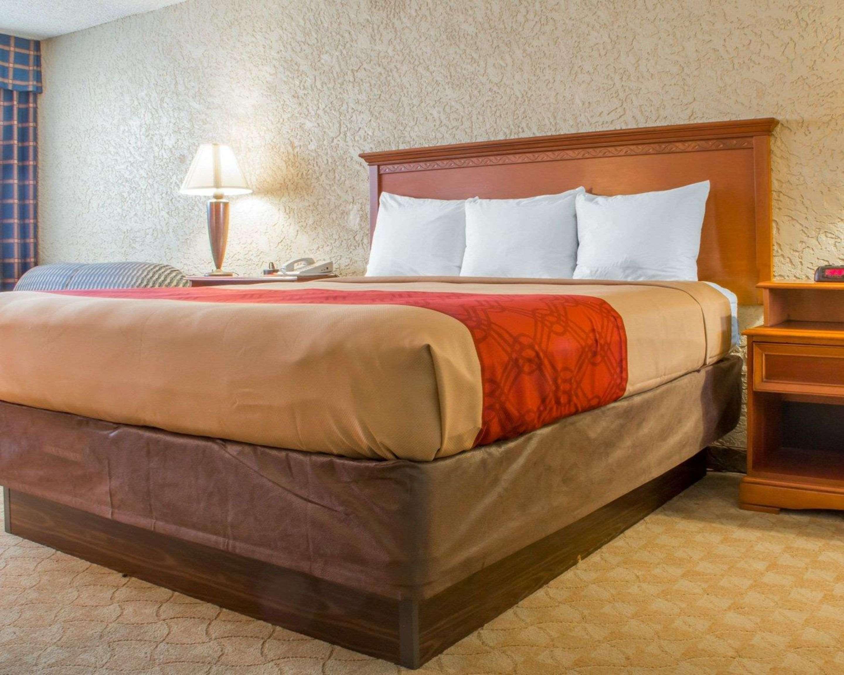 Econo Lodge Broken Arrow-Tulsa Zewnętrze zdjęcie