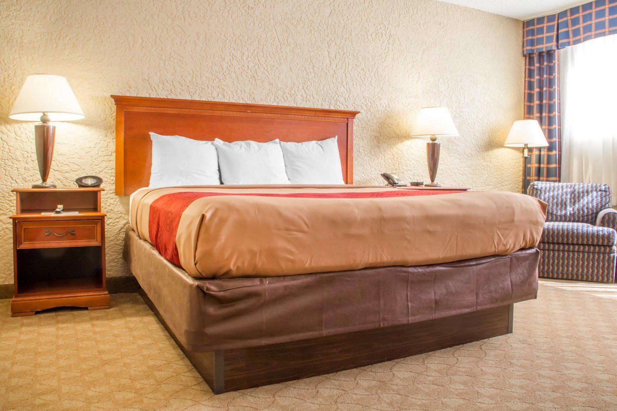 Econo Lodge Broken Arrow-Tulsa Zewnętrze zdjęcie